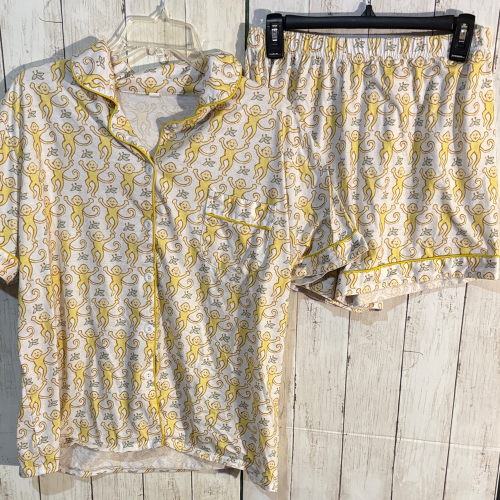 Yellow Monkey Patterned Women's Pajama Set